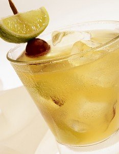 ¿Estas con ganas de algo fuerte?, prueba esta delicia: Whisky Sour