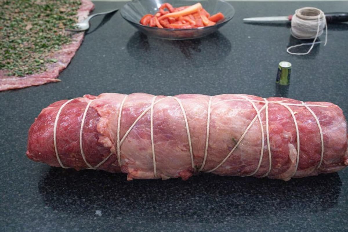 Matambre arrollado: un fiambre colorido para la familia